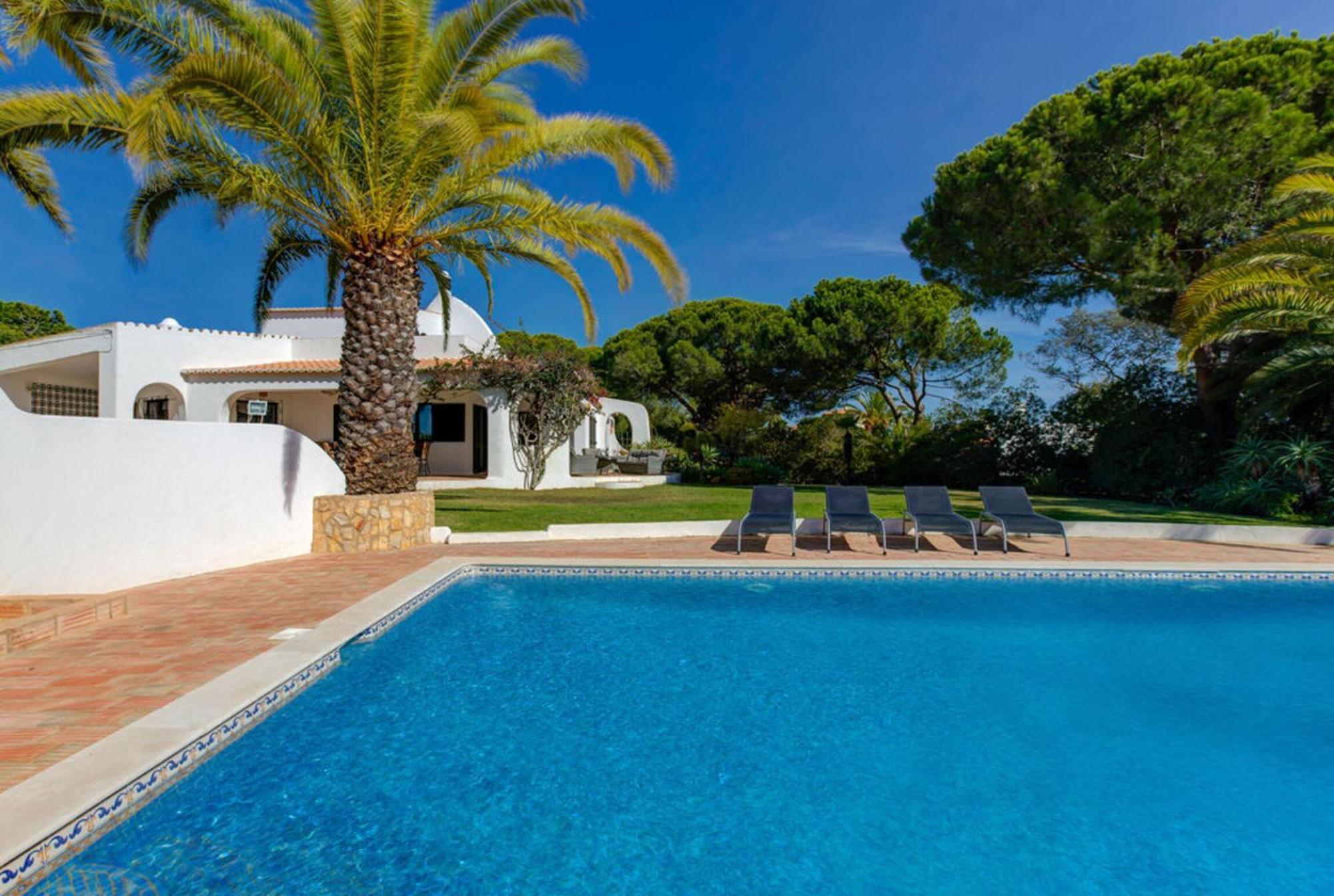Villa Barlavento - Stunning 4-Bedroom Villa With Tennis Court Carvoeiro  Eksteriør bilde