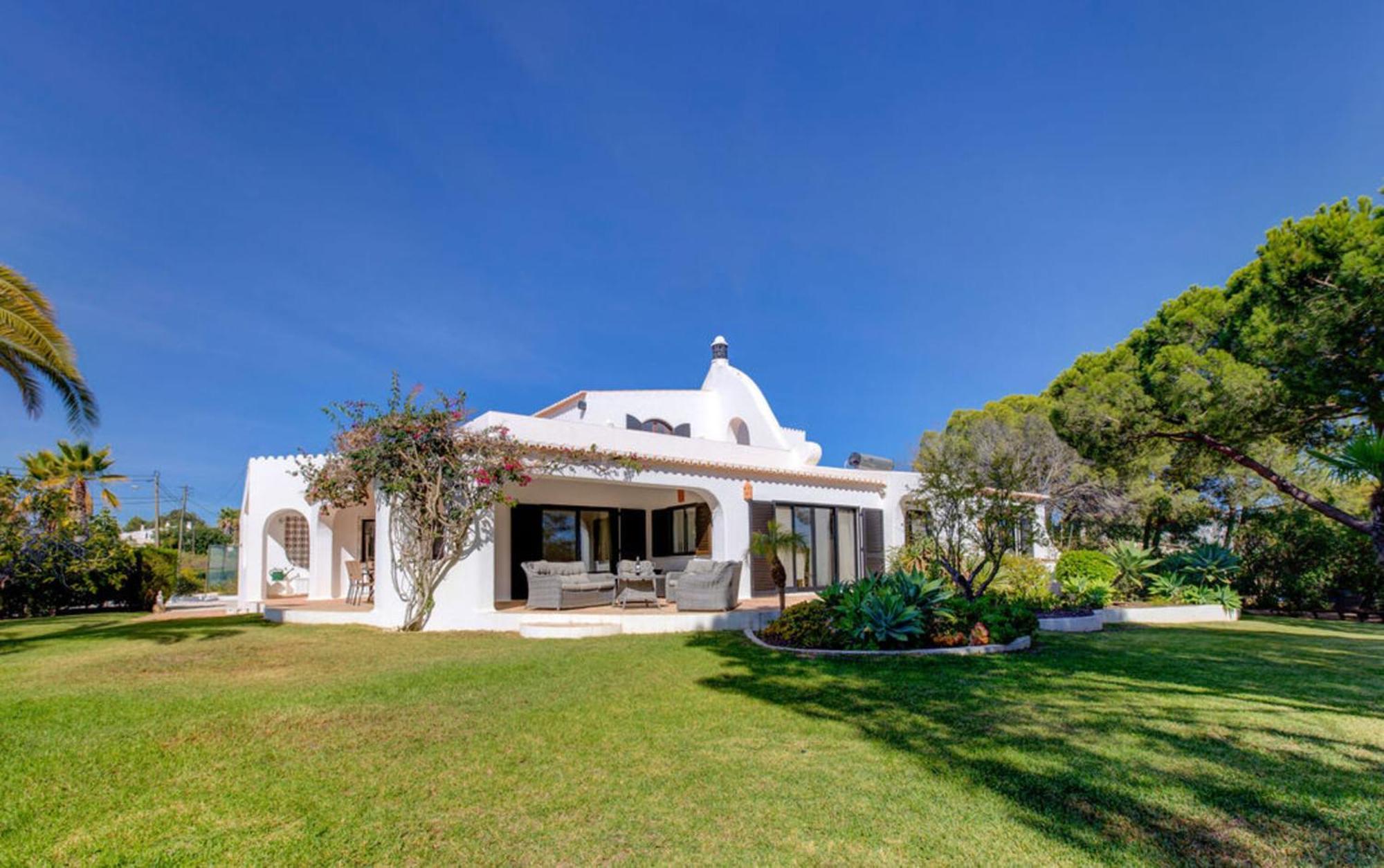 Villa Barlavento - Stunning 4-Bedroom Villa With Tennis Court Carvoeiro  Eksteriør bilde